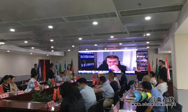 “蓝色集装箱”为媒！中德援助乌兹别克斯坦抗疫研讨会在泸州召开(图2)