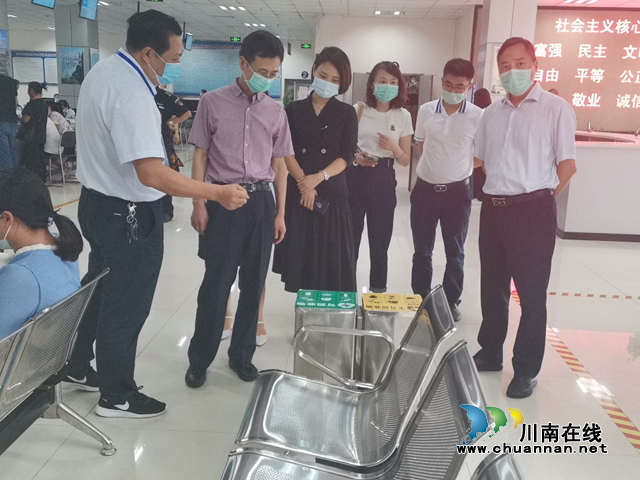 兰均带队督查纳溪区行政审批局全国文明城市建设工作