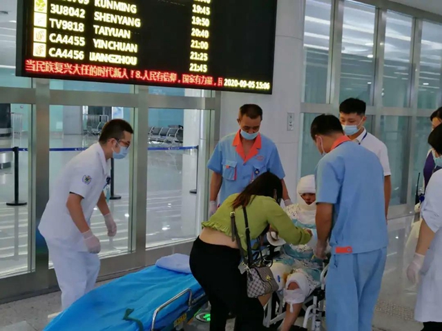 西藏——泸州，一场跨越海拔3千多米的生命转运(图2)