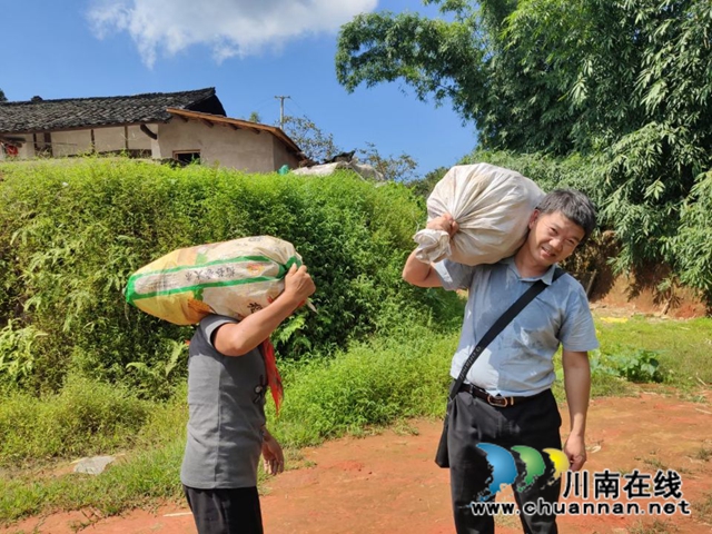 纳溪法院：“一站式”精准扶贫  脱贫户“柿柿”如意(图4)