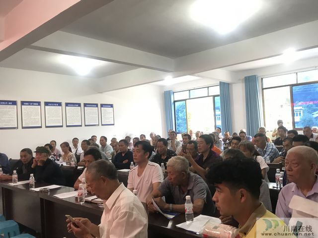 泸州市关工委科技委到福宝镇开展荔枝秋季管理技术培训(图3)