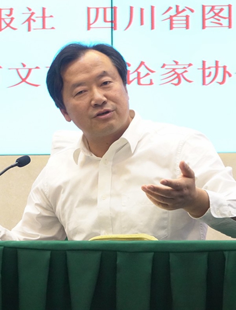 四川省作协“红色文学轻骑兵·百场讲座进基层”走进泸州(图2)