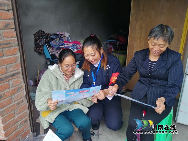 内江经开区靖民镇石马村：创建文明城市，网格员在行动(图1)