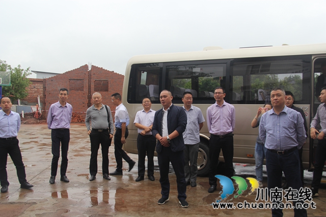 李镇率队到泸县云龙镇指导“有事来协商”阵地建设工作(图1)