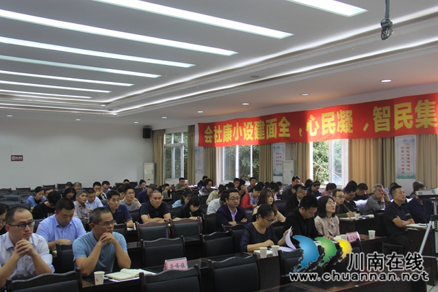 泸县东北部片区党委中心组“4+N”理论课堂在云龙镇举行(图3)