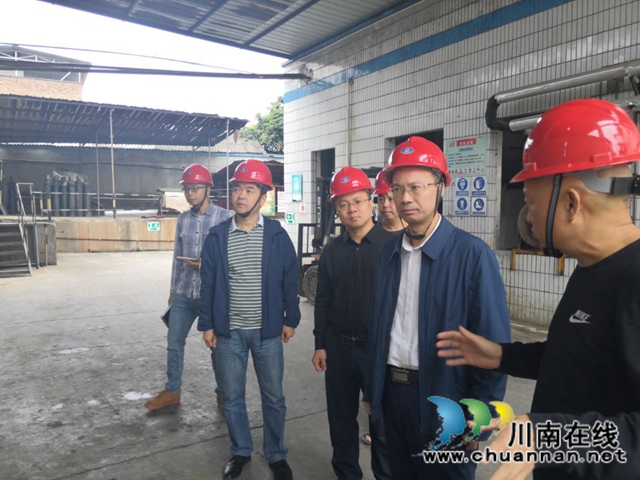 肖春到泸县百和镇督导安全生产工作(图2) 肖春到泸县百和镇督导安全生产工作(图2)