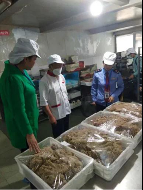 精心备战!泸州市场监管部门全力守护“双节“市场安全(图2) 精心备战!泸州市场监管部门全力守护“双节“市场安全(图2)