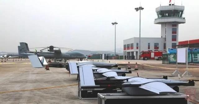 飞起来!四川首个B类飞行服务站在自贡启用(图4) 飞起来!四川首个B类飞行服务站在自贡启用(图4)