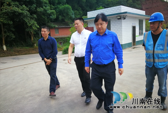 泸州市城管执法局督查泸县农村生活垃圾治理暨压缩中转站安全工作(图4)