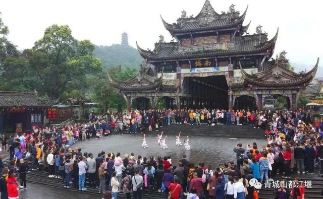 这才两三天，四川已“爆红”九寨3-4日门票售罄！热门航线10占5(图5)