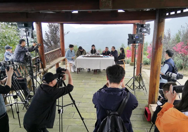 又一波明星大咖来宜宾录节目！这个地方要火了……(图2)