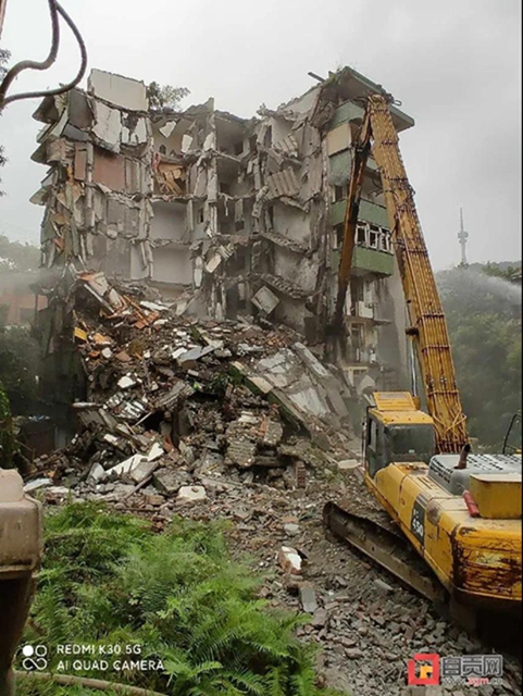被征收人要求过高而未达成补偿协议 自贡市自流井区一房屋被依法拆除(图2)