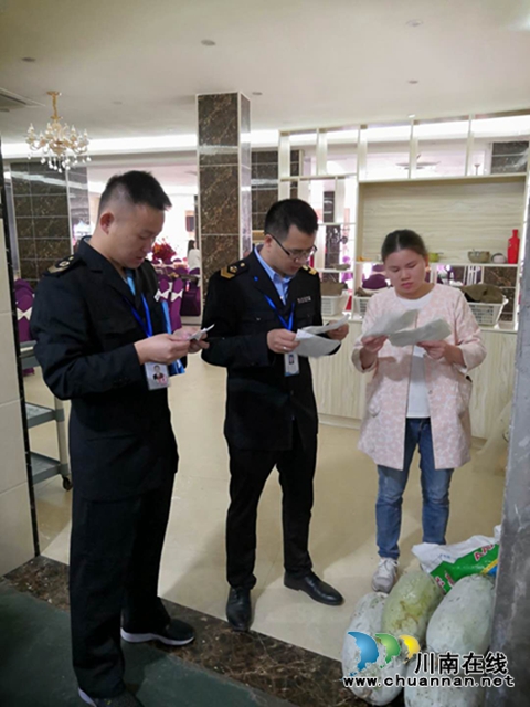 泸县立石市监所开展食品安全检查(图2)