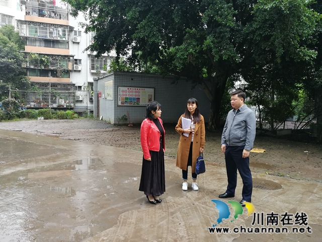 泸县玉蟾街道开展创文工作督查(图1) 泸县玉蟾街道开展创文工作督查(图1)