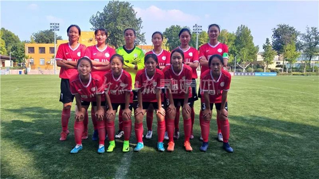 铿锵玫瑰!内江两女学生踢进国家队,明年将参加世界大赛(图4) 铿锵玫瑰!内江两女学生踢进国家队,明年将参加世界大赛(图4)