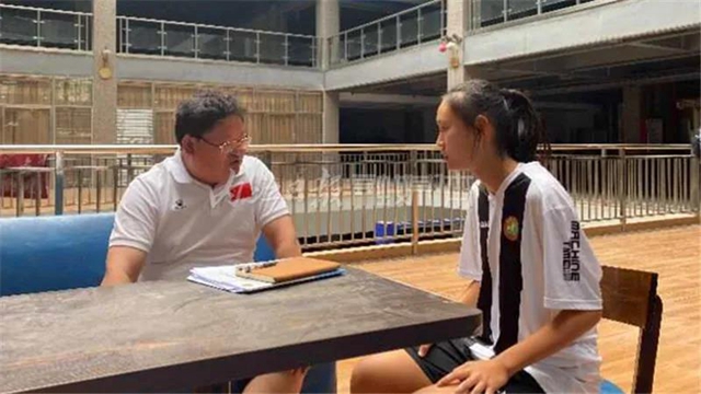 铿锵玫瑰!内江两女学生踢进国家队,明年将参加世界大赛(图6) 铿锵玫瑰!内江两女学生踢进国家队,明年将参加世界大赛(图6)