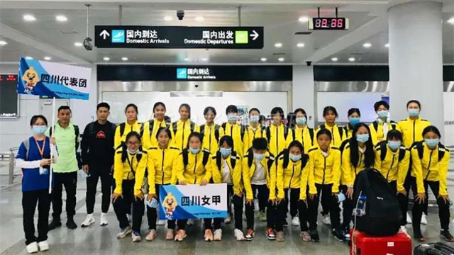 铿锵玫瑰!内江两女学生踢进国家队,明年将参加世界大赛(图7) 铿锵玫瑰!内江两女学生踢进国家队,明年将参加世界大赛(图7)
