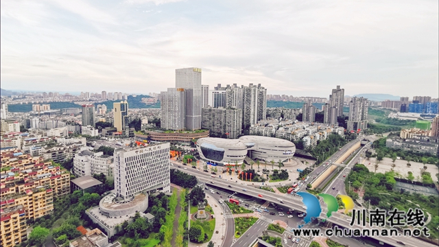 龙马潭区红星街道：产业蓬勃，宜居之城(图1)