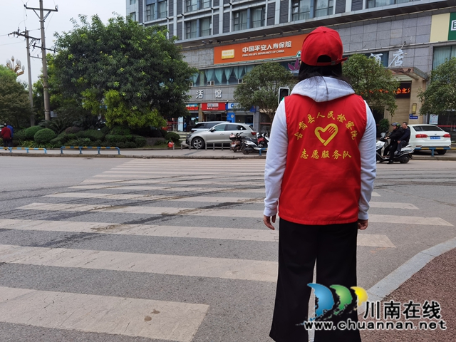  古蔺检察：开展文明交通劝导行动(图1)