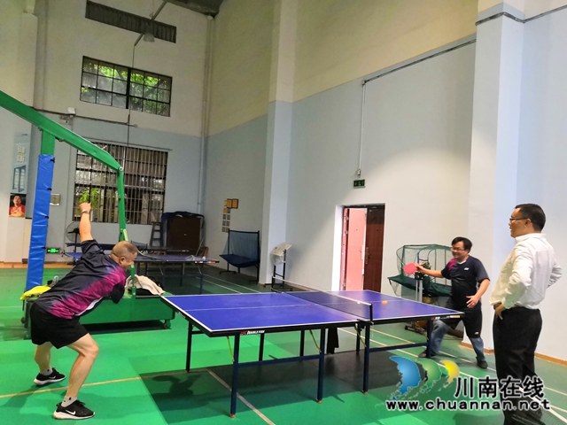 纳溪法院成立机关工会兴趣活动小组 助推法院文化建设(图2) 纳溪法院成立机关工会兴趣活动小组 助推法院文化建设(图2)