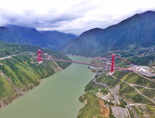 命运的转折——写在四川甘孜藏族自治州建州70年之际(图9)