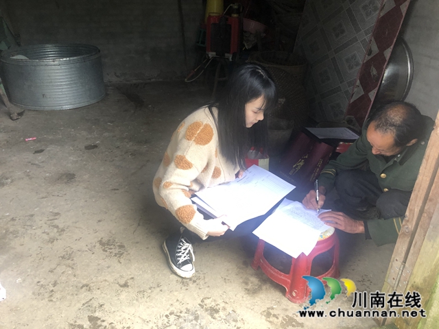 泸县综合行政执法局开展扶贫大走访 帮扶工作不走过场(图2)