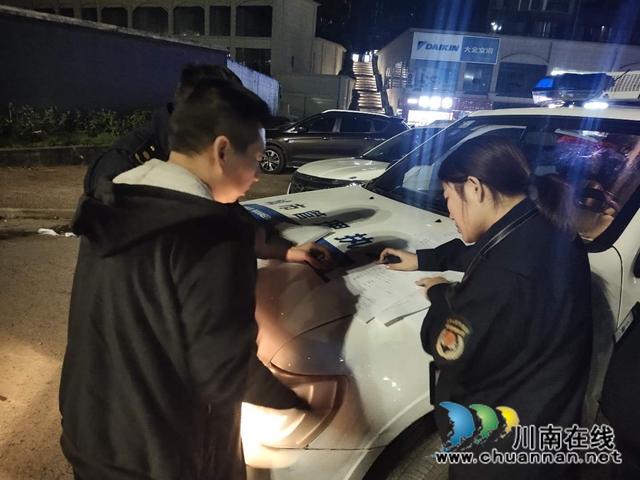 古蔺：开展户外广告专项整治 助力省级文明城市创建(图2)