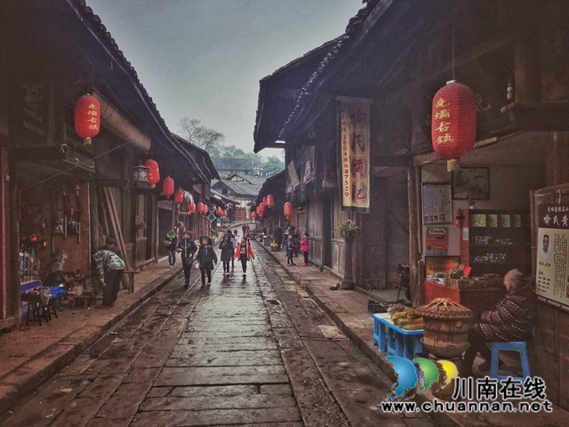 合江尧坝镇：“防火三道墙”守护古镇安全(图1)