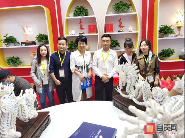 灯城之灯赴灯都!自贡彩灯再度走出家门(图5) 灯城之灯赴灯都!自贡彩灯再度走出家门(图5)