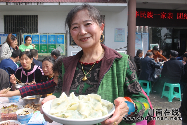 悠悠爱老心 浓浓敬老情！龙马潭区罗汉街道开展重阳节集体活动(图6)