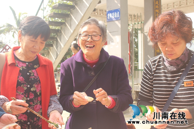 悠悠爱老心 浓浓敬老情！龙马潭区罗汉街道开展重阳节集体活动(图4)