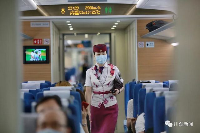 高铁“公交化”!内江往返成渝提速降价(图2) 高铁“公交化”!内江往返成渝提速降价(图2)