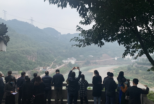 四川环保世纪行走进泸州！新华社、中新社、川报川台都来了…...(图5)