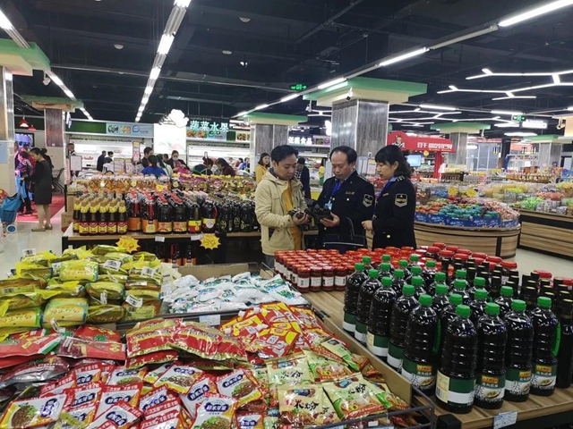 如何当好校园食品安全“守护侠”？ 泸州市市场监管局有绝招！(图1)