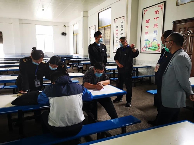 如何当好校园食品安全“守护侠”？ 泸州市市场监管局有绝招！(图3)