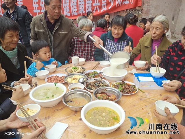 泸县百和镇：一桌重阳宴，尽书仁孝情(图6)