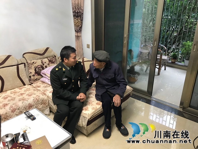 忆峥嵘，送温情！龙马潭区罗汉街道看望抗美援朝老兵(图2)