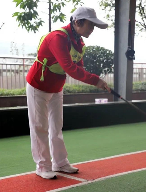 泸州福欣医院再次受邀为泸州市公安系统第二十二届“前卫杯”老年门球赛做医疗保障!(图7) 泸州福欣医院再次受邀为泸州市公安系统第二十二届“前卫杯”老年门球赛做医疗保障!(图7)