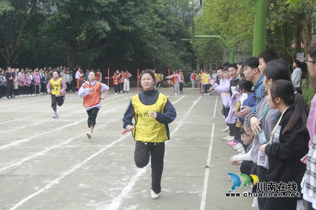 泸县建校龙城校区举行2020年全员运动会(图2)