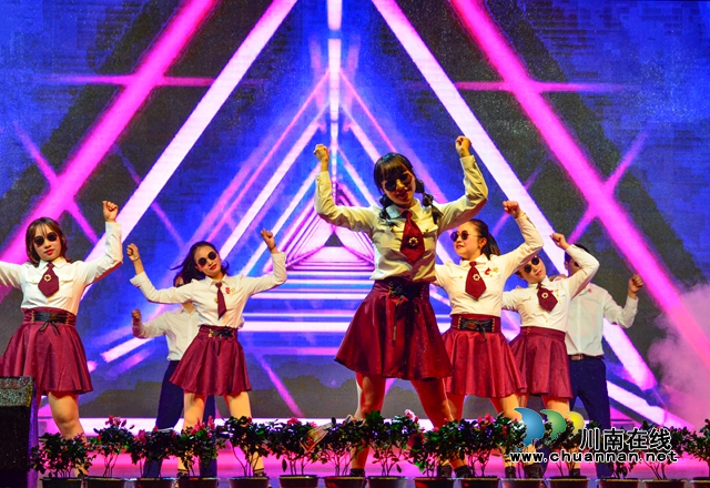 合江中学隆重举行第八届体育艺术节(图12)