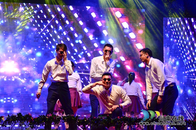 合江中学隆重举行第八届体育艺术节(图11)