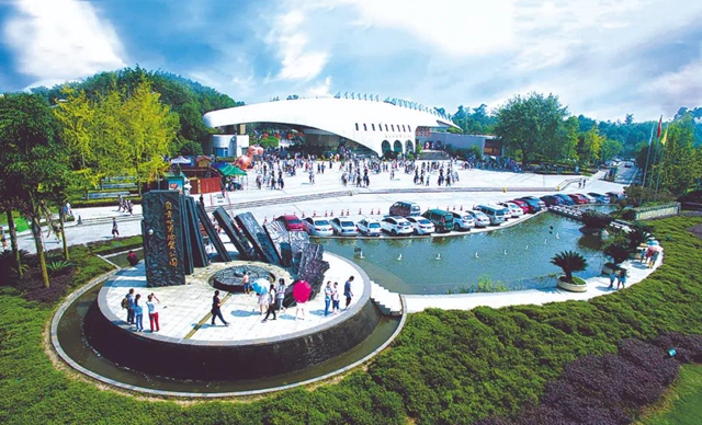 好消息!本月自贡、内江市民10元看“恐龙”(图2) 好消息!本月自贡、内江市民10元看“恐龙”(图2)