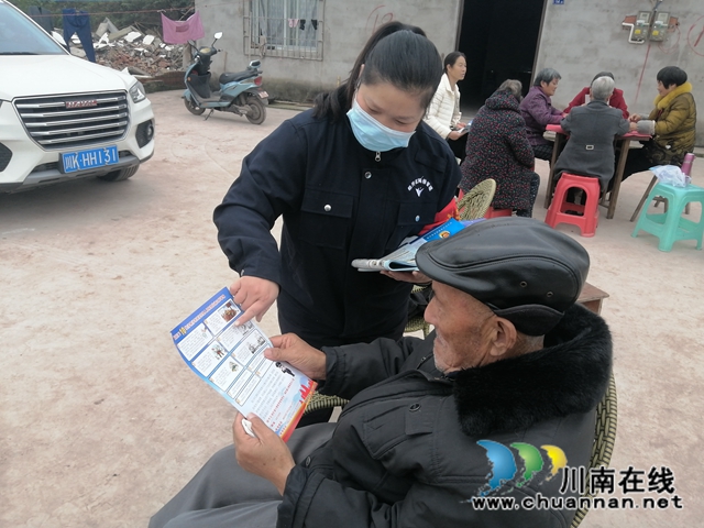 内江经开区靖民镇双塘村持续开展在“扫黑除恶进农村基层”专项斗争宣传工作(图1)