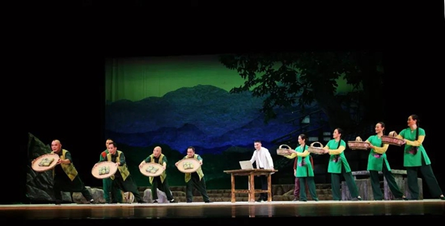 合江出品｜2020年四川艺术基金传播交流推广资助项目川剧《乌蒙山脊梁》巡演即将开始(图2)