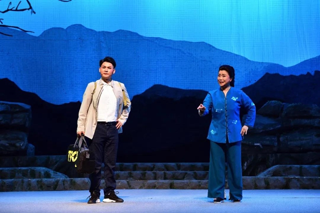 合江出品｜2020年四川艺术基金传播交流推广资助项目川剧《乌蒙山脊梁》巡演即将开始(图5)