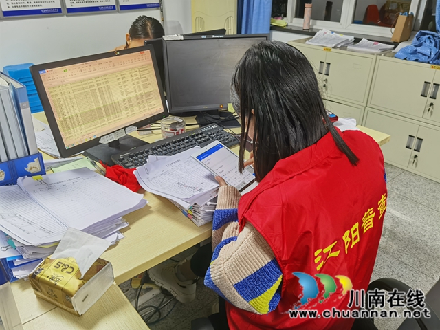 江阳区大山坪街道纪念标社区：扎扎实实做好人口普查工作(图2)