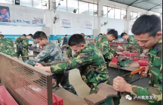 2020年职教活动周系列①|深化产教融合，加强区域协作，泸州市着力打造川渝滇黔结合部职业教育高(图9)