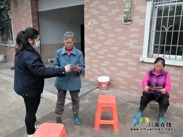 内江经开区靖民镇双塘村做好消防安全巡查及宣传工作(图1)