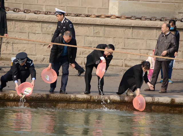 铁腕禁捕！销毁非法捕捞器具、增殖放流、普法宣讲......泸州这个活动看点多多！(图13)