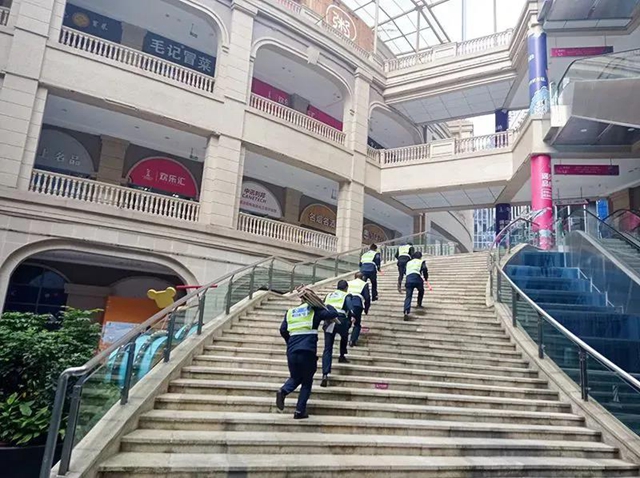 泸州佳乐世纪城消防演习|火灾不留情，防范于未“燃”！(图8)